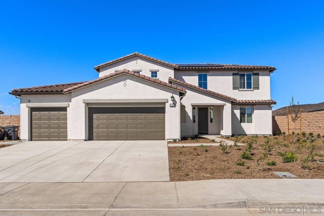 31364 Reserve Dr in Winchester, CA - Building Photo