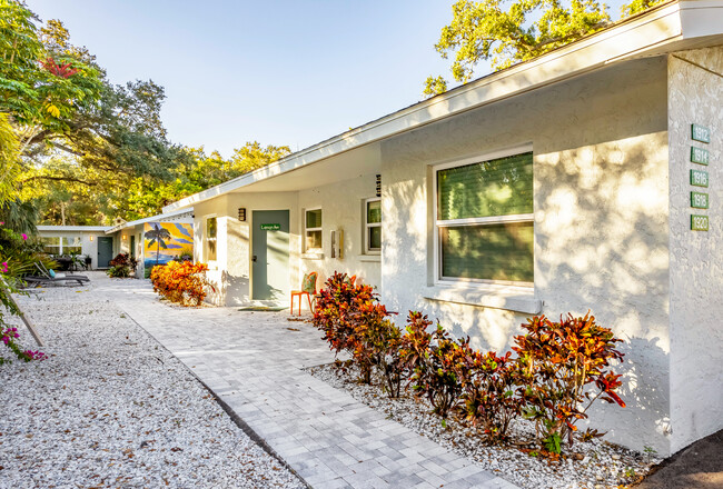 1910 Morrill St in Sarasota, FL - Building Photo - Building Photo