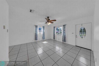 1906 NW 45th Ct in Fort Lauderdale, FL - Building Photo - Building Photo