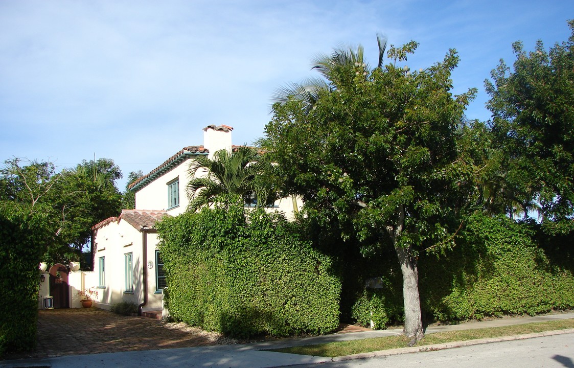 241 Desota Rd in West Palm Beach, FL - Foto de edificio