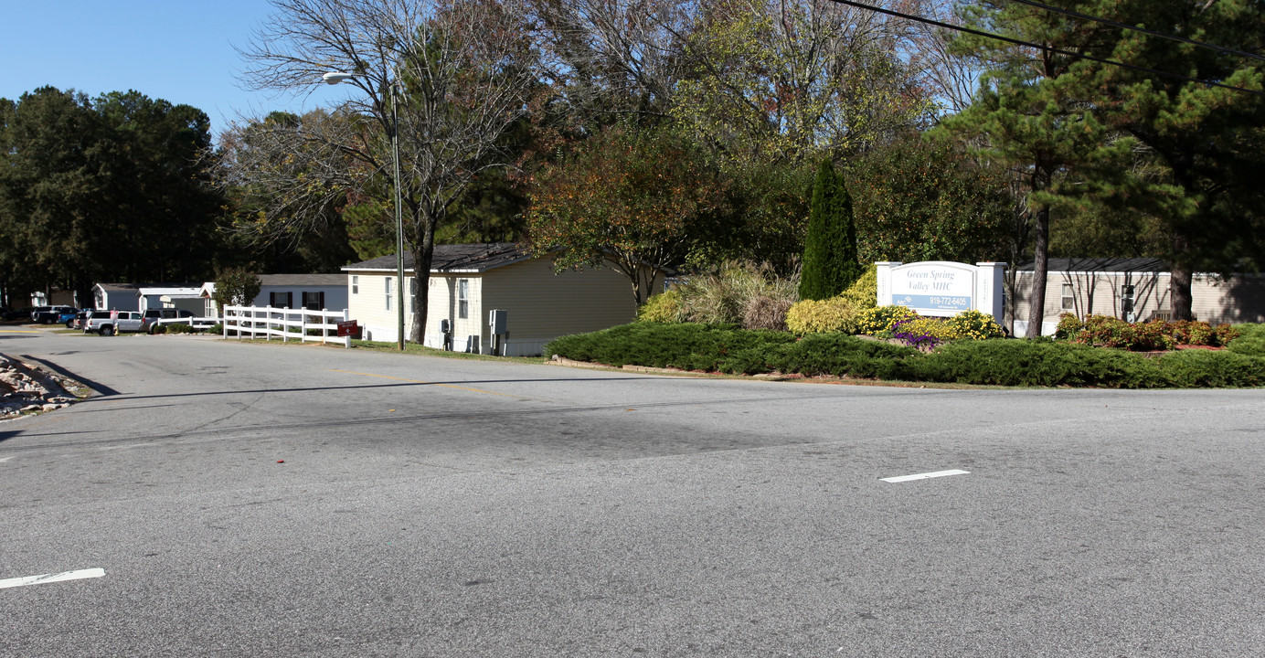 Green Spring Valley MHC in Raleigh, NC - Foto de edificio