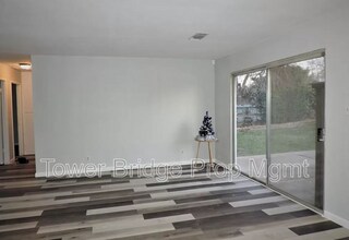 10666 Van Stralen Way in Rancho Cordova, CA - Building Photo - Building Photo