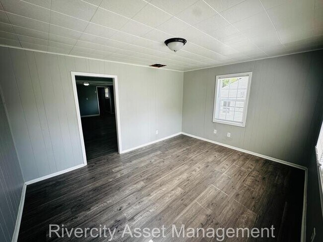 3633 Winston Dr in Memphis, TN - Building Photo - Building Photo