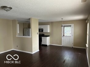 11876 Wapiti Way in Noblesville, IN - Building Photo - Building Photo