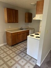 Nottingham West Apartments in Clinton, IA - Building Photo - Building Photo