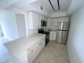 3700 N Pine Island Rd in Sunrise, FL - Building Photo - Building Photo