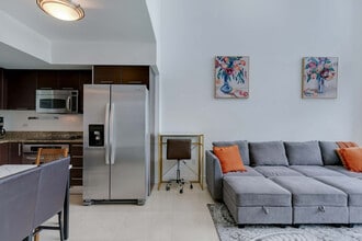 41 SE 5th St in Miami, FL - Building Photo - Building Photo