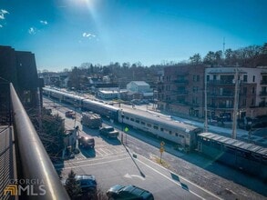 550 E Main St in Blue Ridge, GA - Foto de edificio - Building Photo