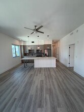 147 NW 32nd St, Unit B9 in Miami, FL - Building Photo - Building Photo
