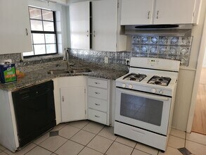 614 Highland Ave in Waxahachie, TX - Building Photo - Building Photo