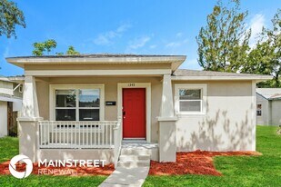 1343 15th St S in St. Petersburg, FL - Building Photo