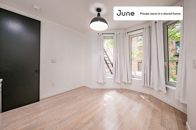 property at 624 E 17th St
