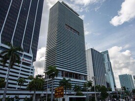50 Biscayne Blvd, Unit 4507 in Miami, FL - Building Photo