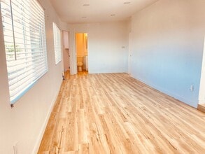 24729 Roxbury Rd in Apple Valley, CA - Building Photo - Building Photo