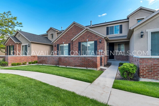 property at 142 W 3360 N