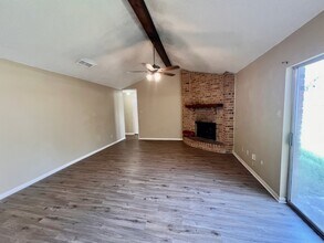 1650 Shirley Cir in Beaumont, TX - Building Photo - Building Photo