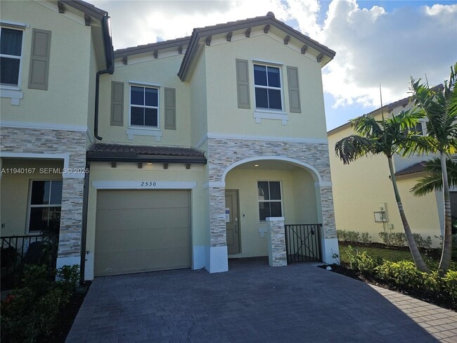 2530 SE 29th St in Homestead, FL - Building Photo - Building Photo