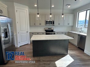 1855 350 N in Hurricane, UT - Building Photo - Building Photo