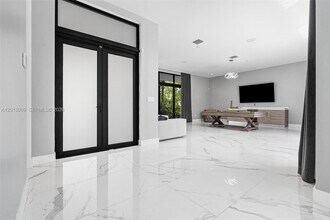 16529 Botaniko Dr N in Weston, FL - Building Photo - Building Photo