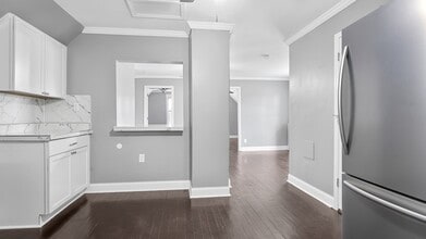 876 Vinewood St in Wyandotte, MI - Building Photo - Building Photo