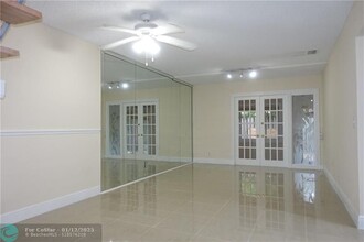 11025 W Broward Blvd in Plantation, FL - Building Photo - Building Photo