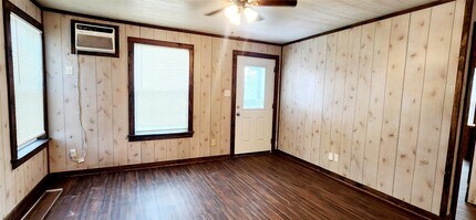 707 W 6th St in Freeport, TX - Building Photo - Building Photo
