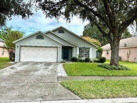 579 Rouzer St in Apopka, FL - Building Photo