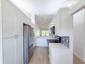 602 Pinecrest Cir in Jupiter, FL - Building Photo