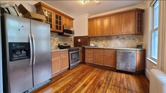 476 Gregory Ave in Weehawken, NJ - Building Photo