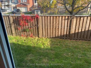 6419 Longspur Rd in Mississauga, ON - Building Photo - Building Photo