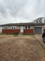 5110 S Crockett St in Amarillo, TX - Building Photo