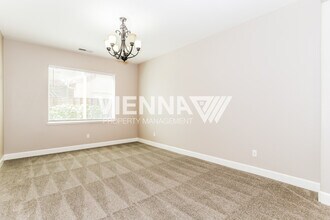 836 Spotted Pony Ln in Rocklin, CA - Building Photo - Building Photo