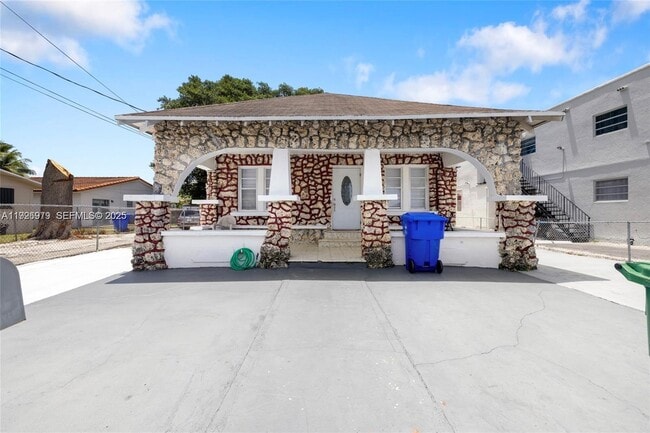 property at 1922 NW 4th St