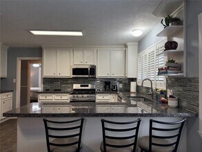 3411 Linkwood Dr in Houston, TX - Building Photo - Building Photo