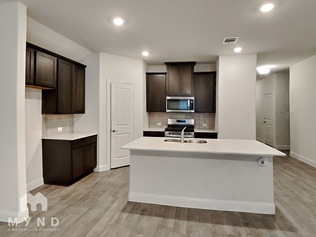 10713 Strike St in Aubrey, TX - Building Photo - Building Photo