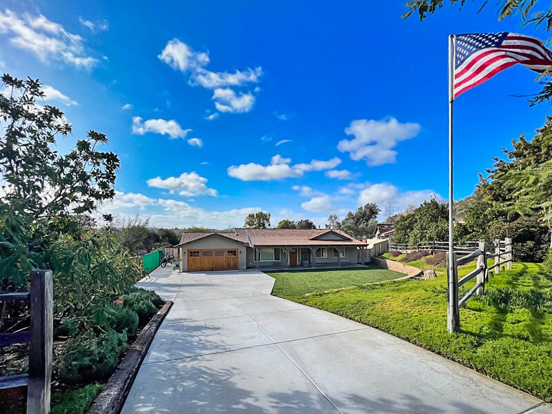 13919 Calvary Rd in Poway, CA - Building Photo