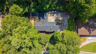 2713 Briarlake Rd NE in Atlanta, GA - Building Photo - Building Photo