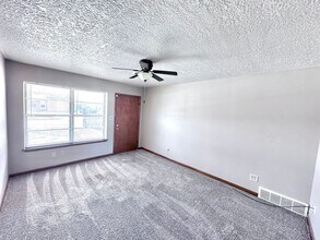 401 Mimosa Dr in Norman, OK - Building Photo - Building Photo