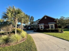 2926 Greystone Dr in Milton, FL - Building Photo - Building Photo