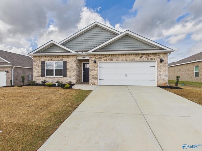 112 Betty Williams Dr