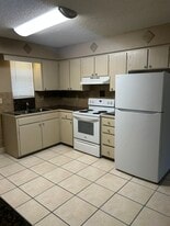 201 Marquette St, Unit #2 in Niceville, FL - Building Photo