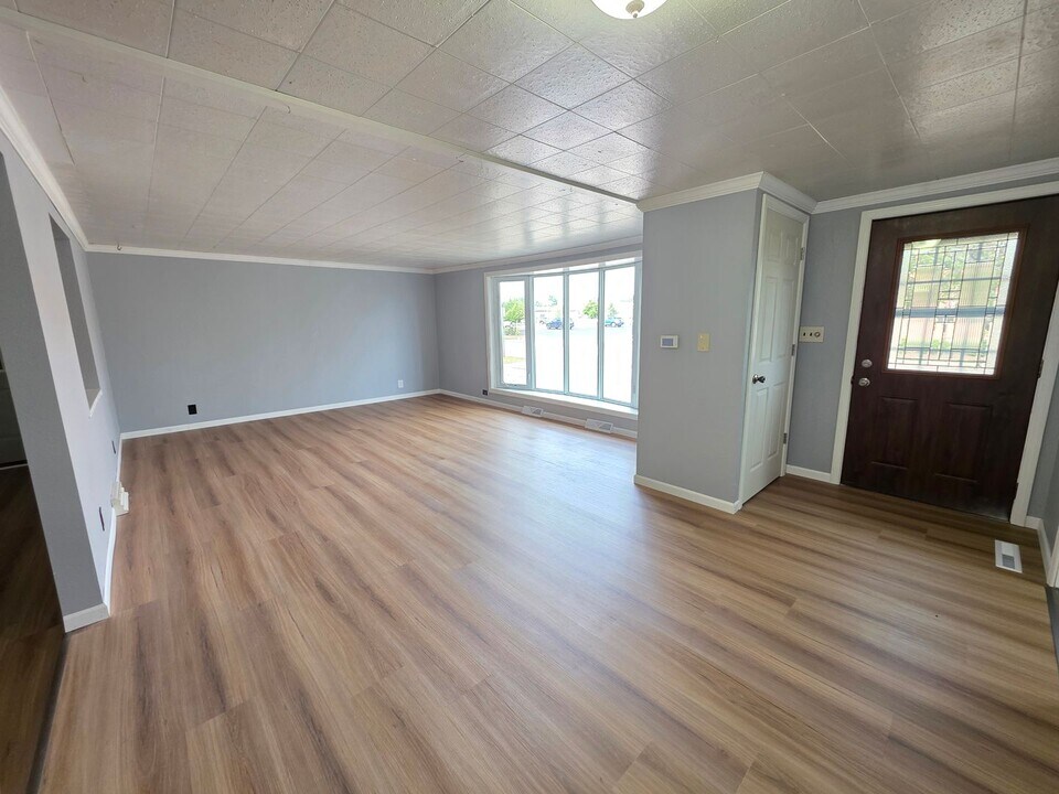 2440 7th St S in Wisconsin Rapids, WI - Building Photo