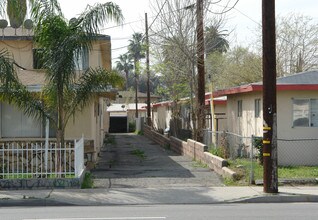 231 W 9th St in San Bernardino, CA - Foto de edificio - Building Photo