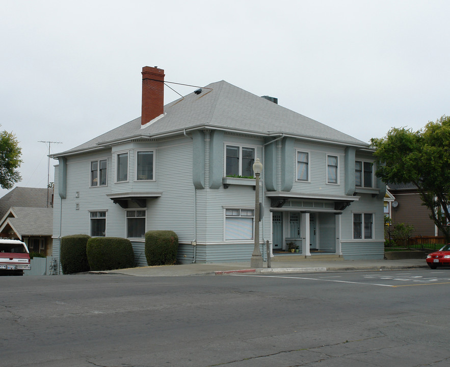 1201 Marin in Vallejo, CA - Foto de edificio