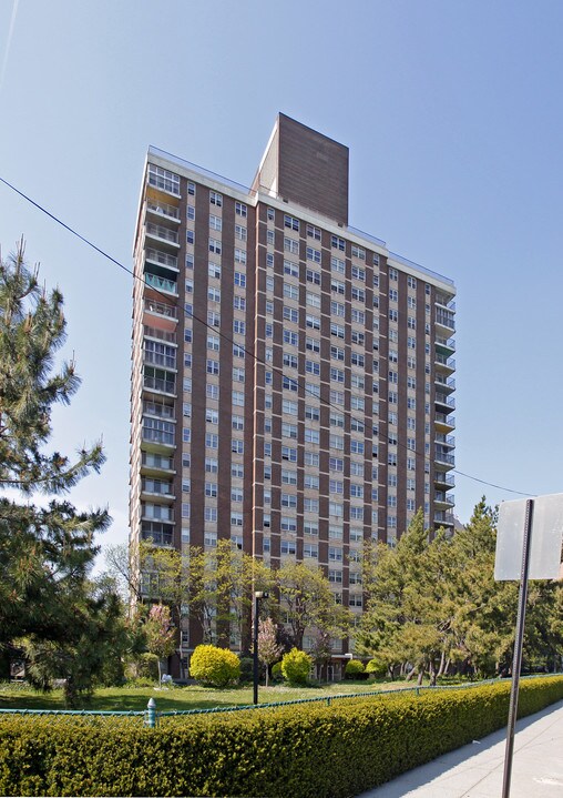 Amalgamated Co-op Towers in Bronx, NY - Foto de edificio