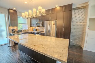 7870 Civita Blvd in San Diego, CA - Building Photo - Building Photo
