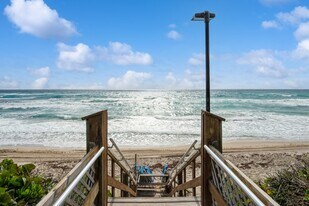 3200 S Ocean Blvd in Palm Beach, FL - Building Photo