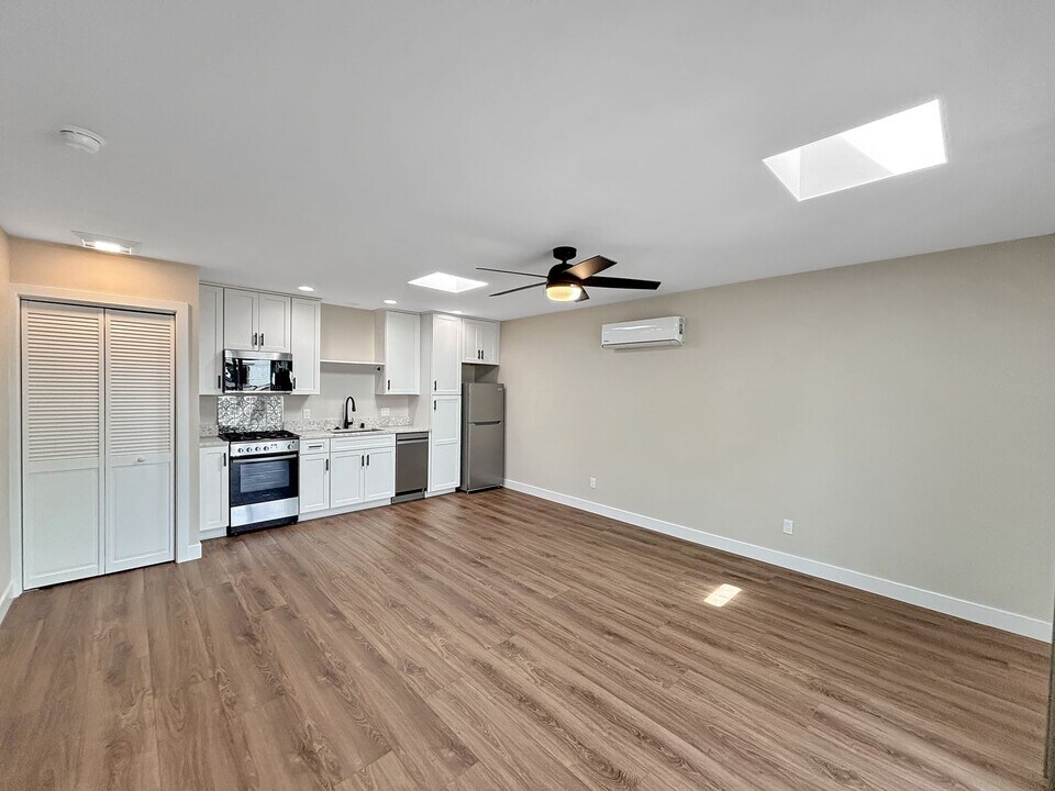 4214 Hamilton St in San Diego, CA - Foto de edificio