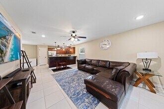 876 Fairview Dr in Fort Walton Beach, FL - Building Photo - Building Photo