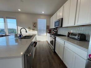 1584 Castle Creek Cir in Castle Rock, CO - Building Photo - Building Photo